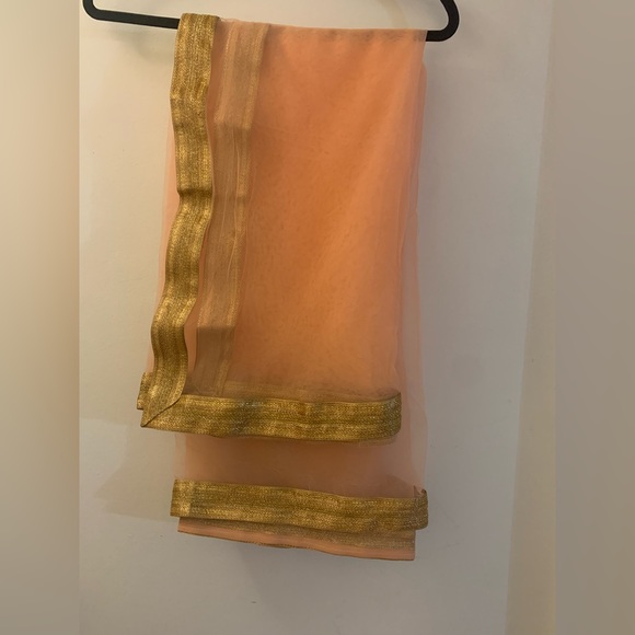 🎉 🌻SALE $40🌻 Indian Suit - Picture 8 of 8